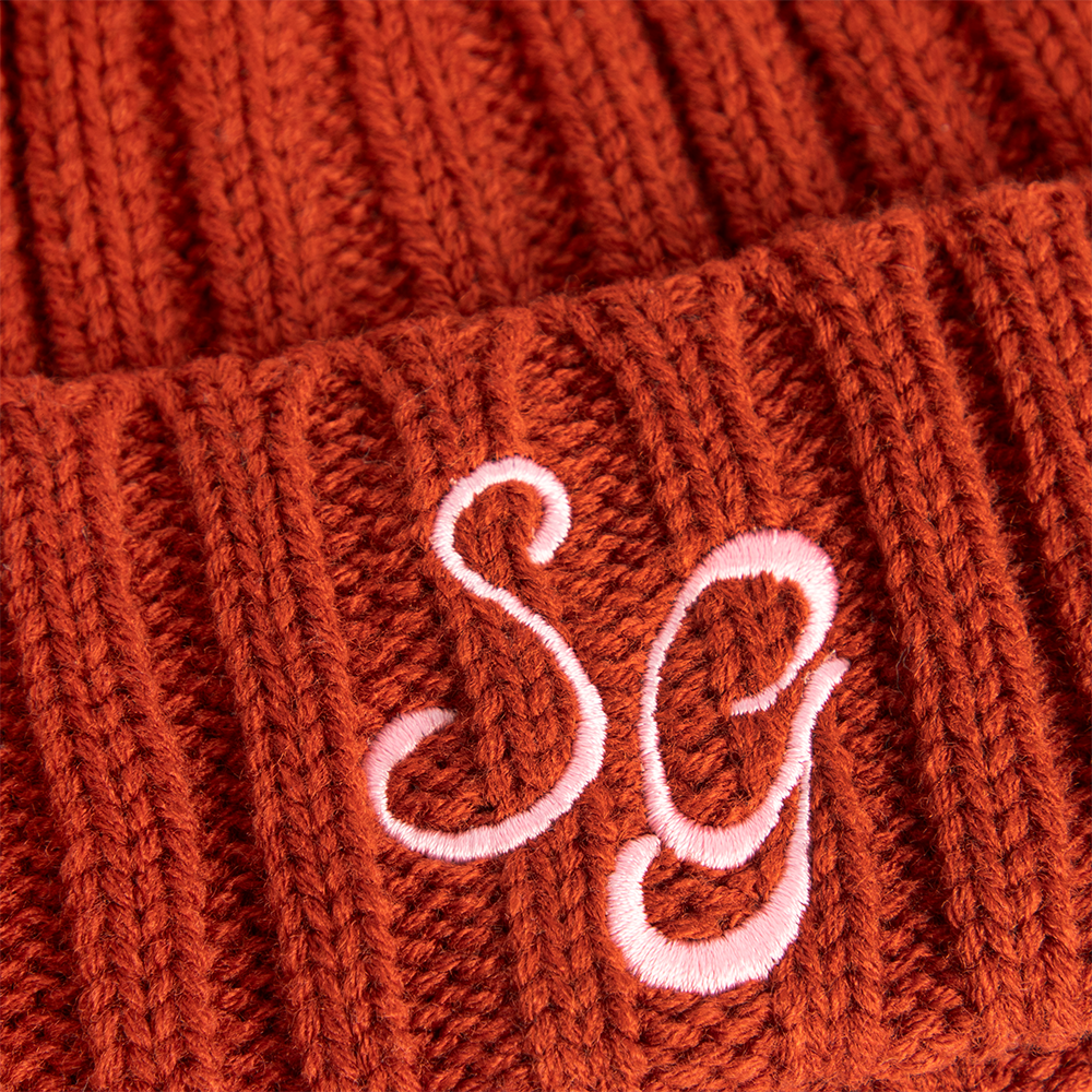 SELENA GOMEZ HOLIDAY BEANIE Detail